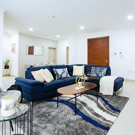 Amazing Deluxe Room Space Available 2 king Beds Accra Buitenkant foto